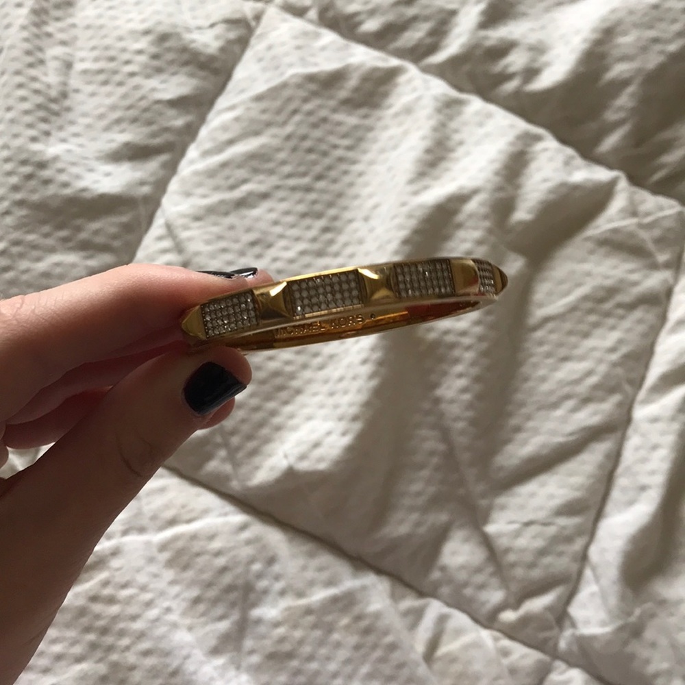 Michael Kors gold clasp bracelet